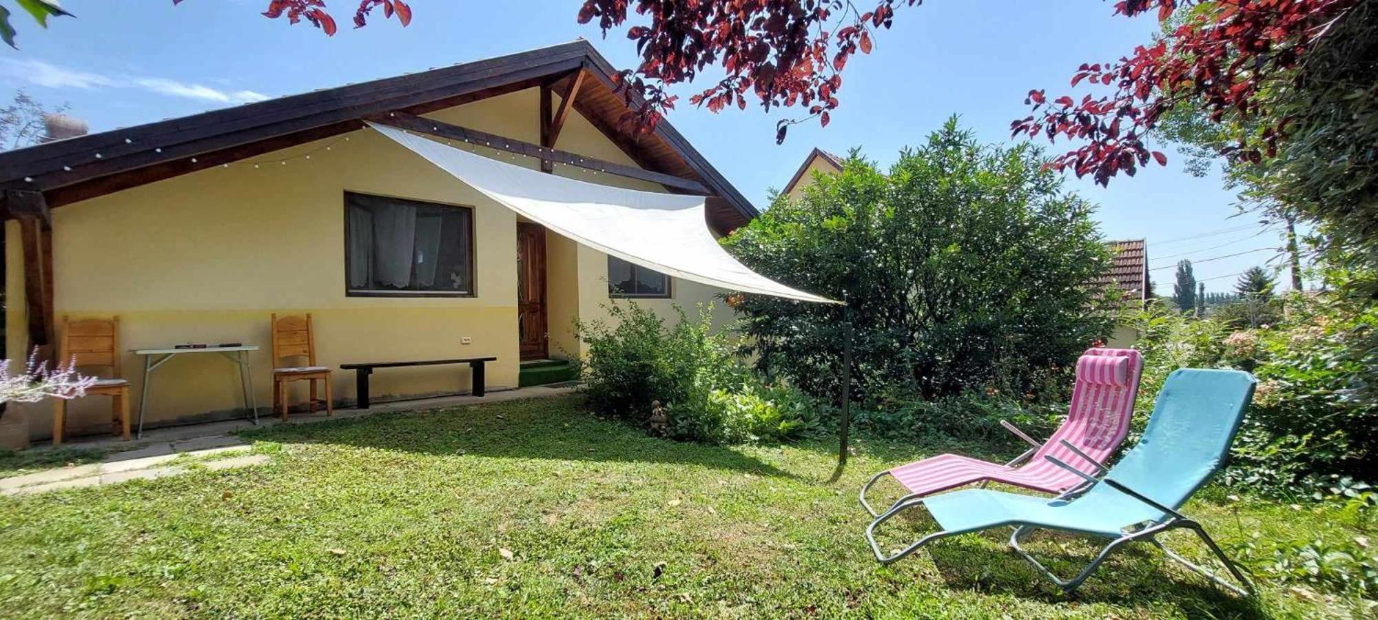 Kismokus Apartman Eger Exterior foto